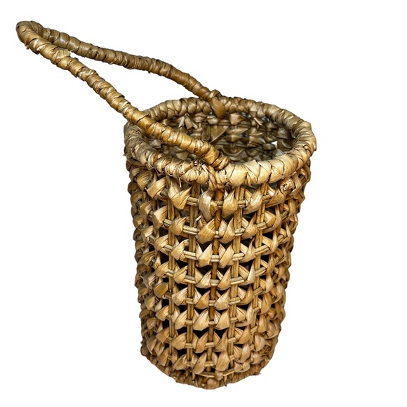 Rattan Hanging Basket - Picture 9 of 15